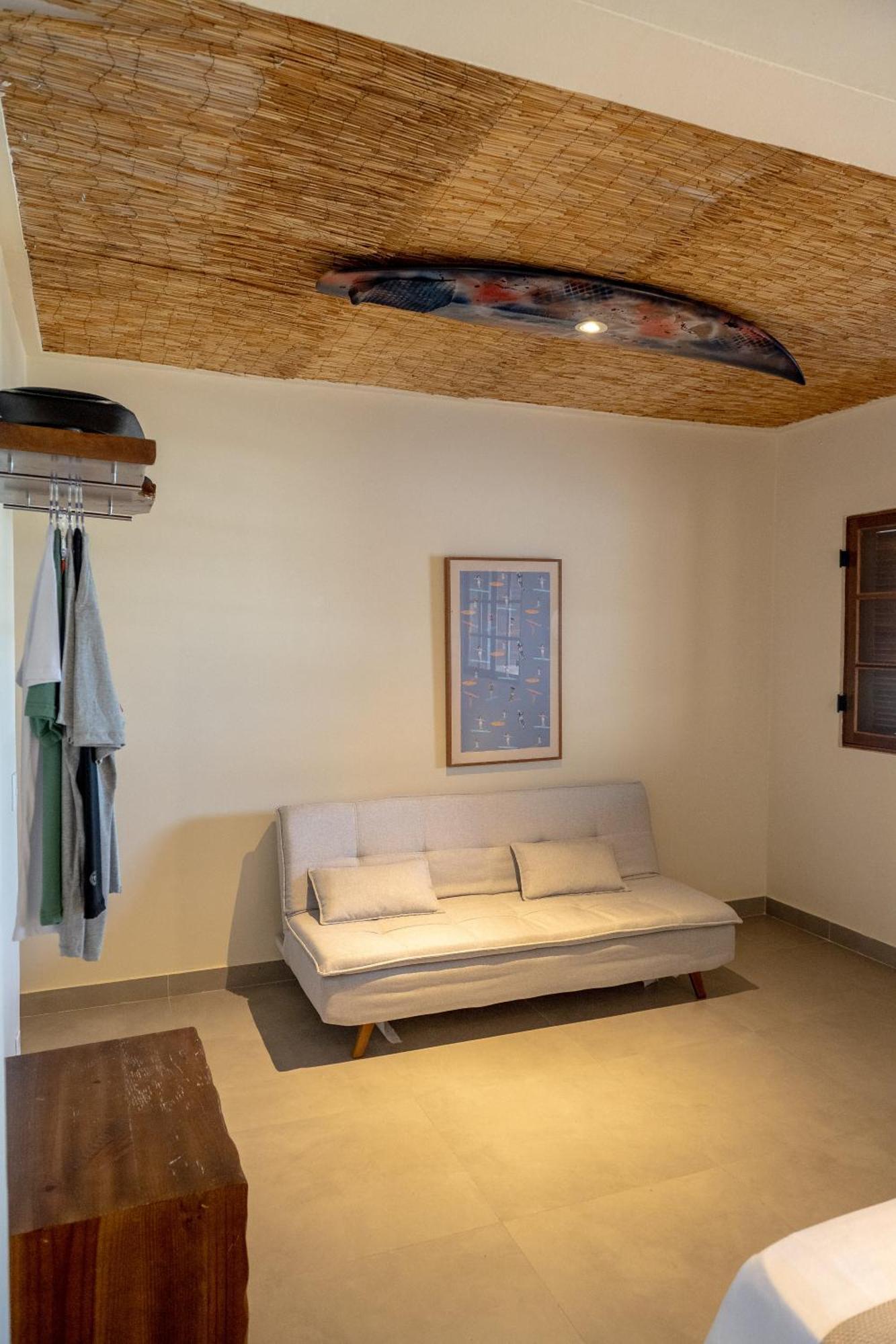 Hostal Longboard Paradise Suítes